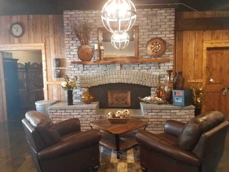 Hair Company Etc Salon & Day Spa, hair salon in Coos Bay, OR, photo 2 of 10