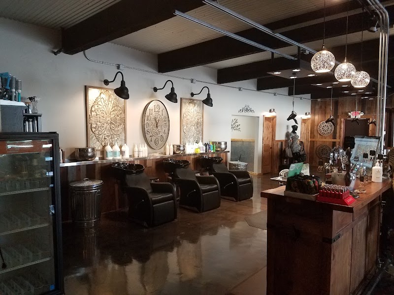 Hair Company Etc Salon & Day Spa, hair salon in Coos Bay, OR, photo 5 of 10